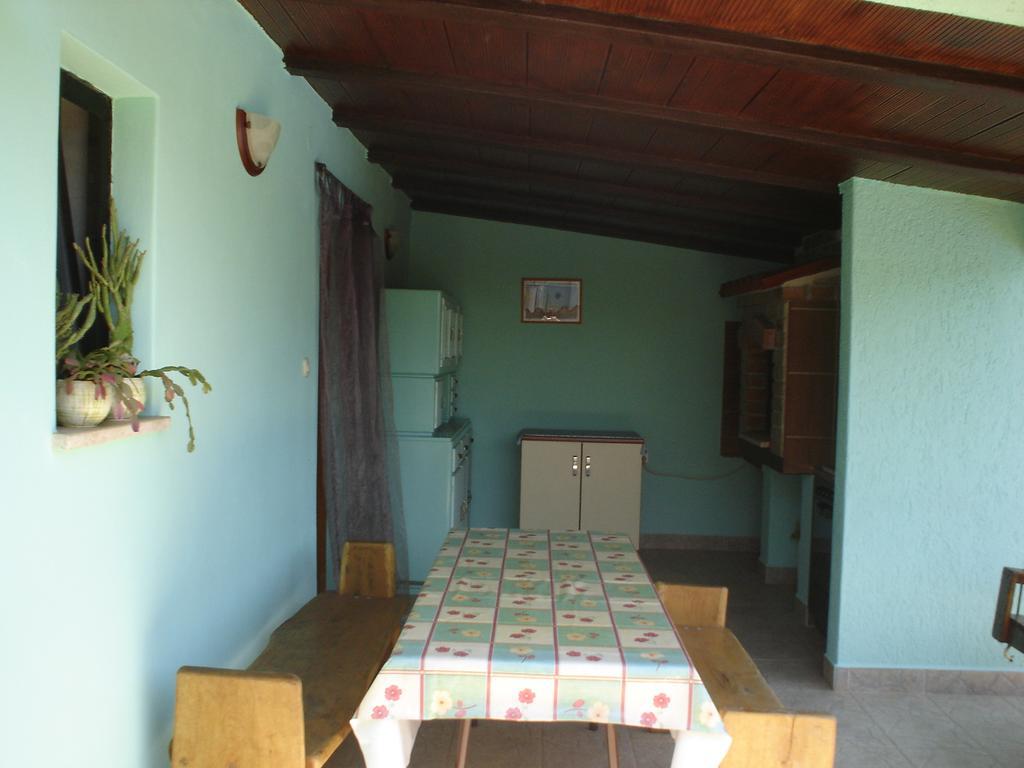 Nella Apartments Šišan Quarto foto