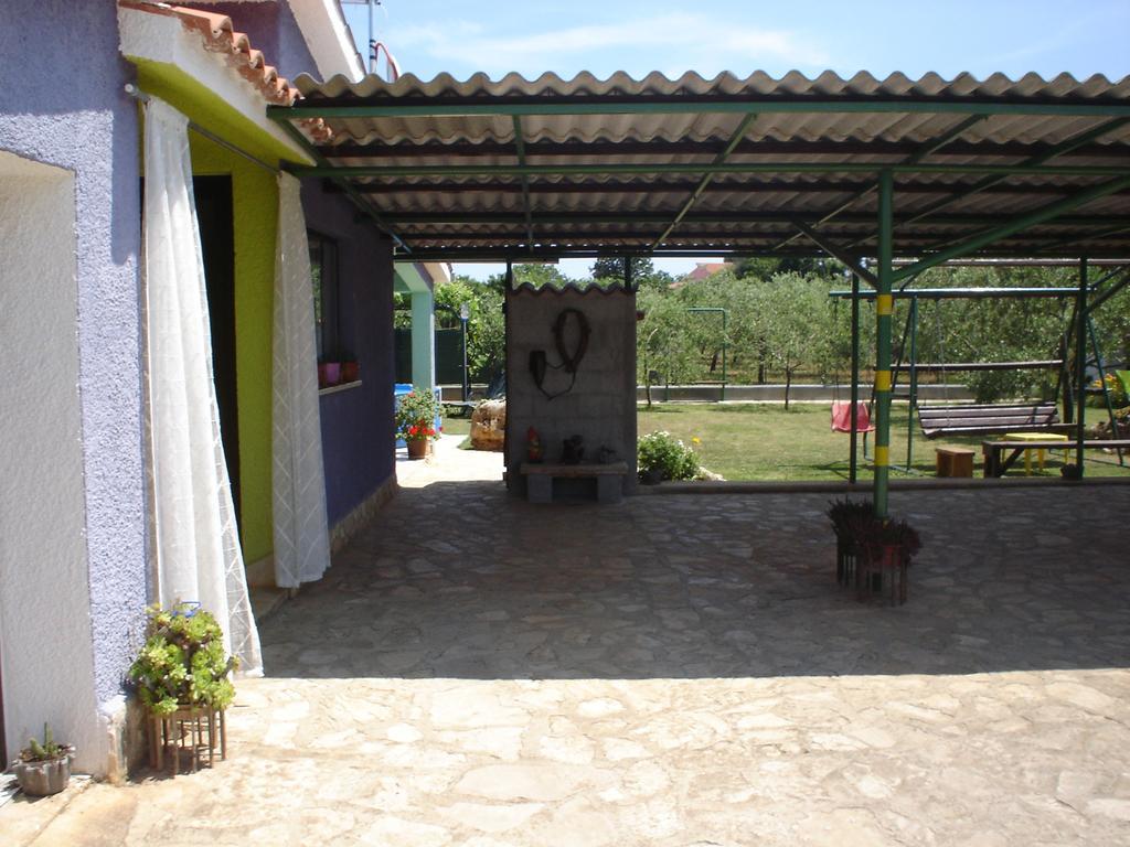 Nella Apartments Šišan Quarto foto