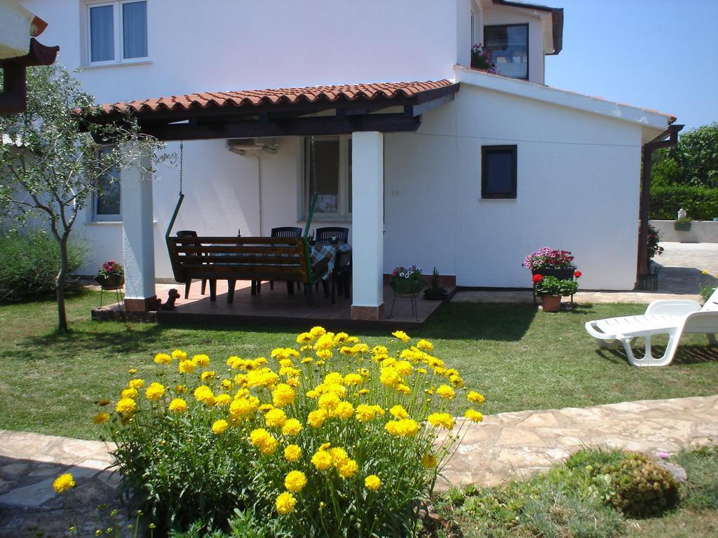 Nella Apartments Šišan Quarto foto
