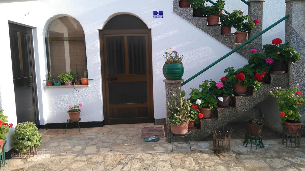 Nella Apartments Šišan Exterior foto