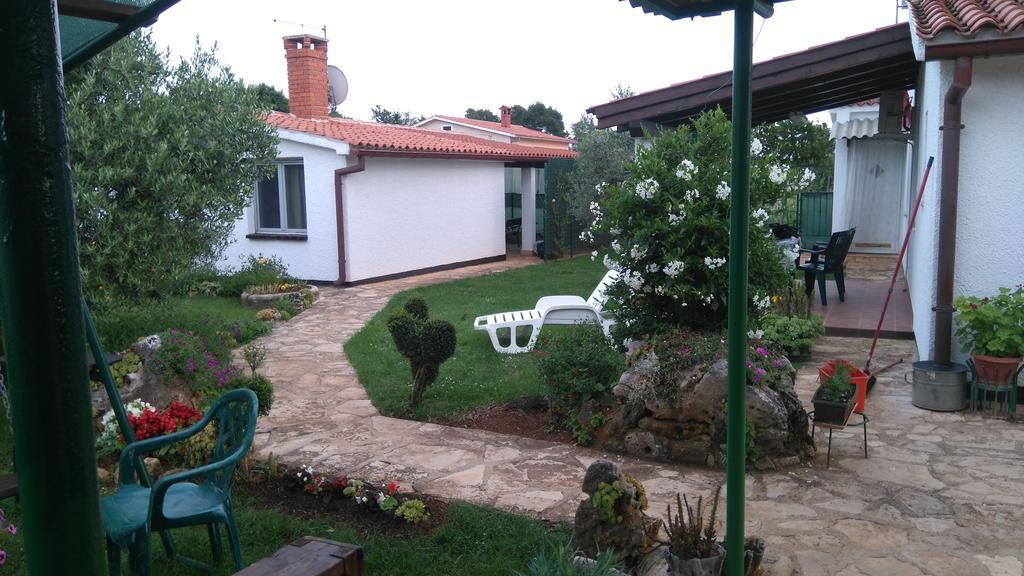 Nella Apartments Šišan Exterior foto